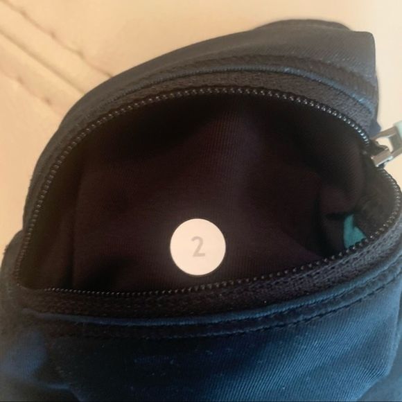 Lululemon Leggings Size: 2 - Picture 8 of 8